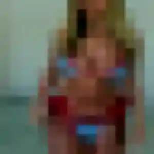 Abigail, 33 ans, en ligne à Noyal-Pontivy pour un plan cul