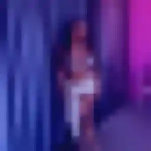 plan cul à Obies : profil de Maéva, 24 ans - accès libre
