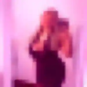 Charmante Viviane, 28 ans à Oiry - voir sa photo