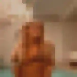 Stella, 27 ans, en ligne à Orliénas pour un plan cul
