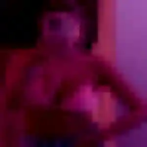 Mériem, 26 ans, en ligne à Ormes pour une rencontre coquine
