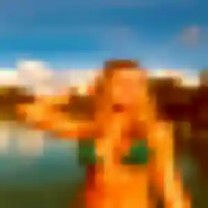 plan cul à Parentis-en-Born : photo de Yvette, 25 ans - accès libre