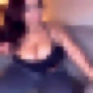plan cul à Pavant : photo de Olive, 23 ans - inscription gratuite
