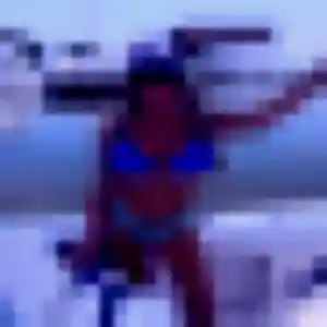 Découvre Ngozi, 24 ans à Péroy-les-Gombries gratuitement