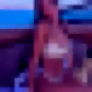 Abena, fille de 38 ans cherche plan cul à Perrier