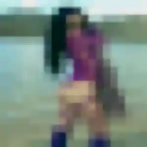Sarjo, femme de 25 ans cherche plan cul à Peyzieux-sur-Saône