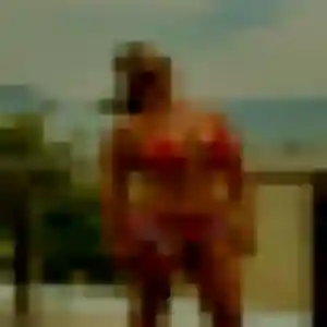Rejoins Yaa, 36 ans à Pierreclos en privé