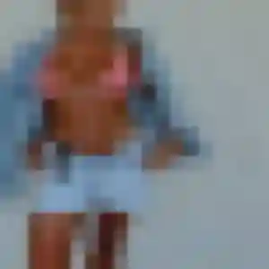 Photo de Eugénie à Pinon (27 ans) - plan cul gratuit