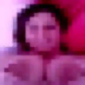 Pauline, 35 ans, en ligne à Plancher-Bas pour une rencontre coquine