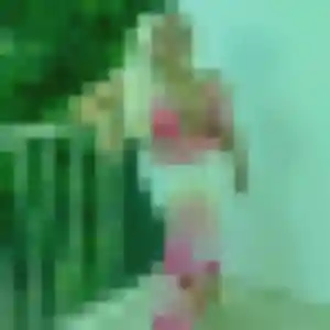 Photo privée de Dieynaba, 22 ans à Ploërdut - rencontre sans lendemain