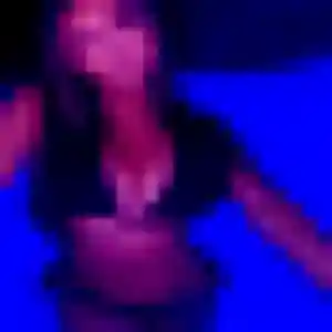 Lola, femme de 27 ans propose plan cul à Plouharnel