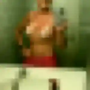 Photo de Valérie à Pordic (26 ans) - plan cul anonyme
