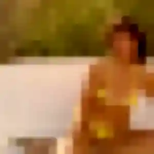 plan cul à Pournoy-la-Chétive : profil de Malika, 30 ans - sans engagement