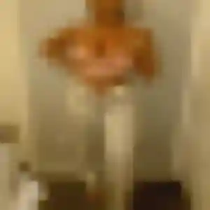 Photo sexy de Sarah, 33 ans à Raddon-et-Chapendu - rencontre sans lendemain