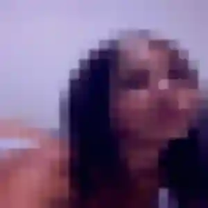 Découvre Oluchi, 22 ans à Reyrieux en privé