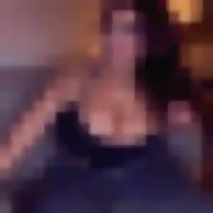 Rencontre Faith, 24 ans à Richebourg en privé