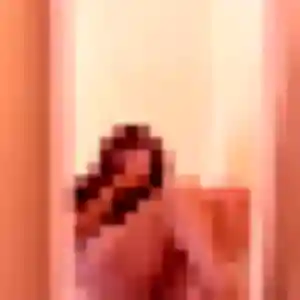 Daphné (34 ans) à Roannes-Saint-Mary attend une rencontre rapidement