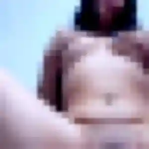 Yasmine, 23 ans, cherche un plan cul à Roquetoire