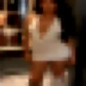 Photo exclusive de Esi, 42 ans à Rougiers - rencontre coquine