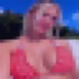 Photo de Noëlle à Rougiers (36 ans) - plan cul anonyme