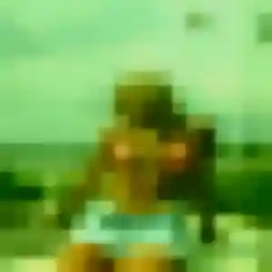Dienaba, 25 ans, connectée à Russange pour une rencontre coquine