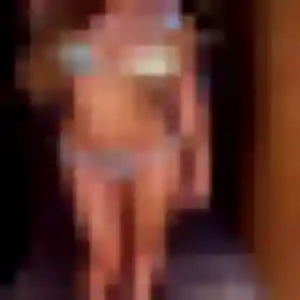 Funke, fille de 40 ans cherche plan cul à Saint-Alban-Leysse