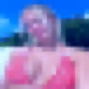 Profil de Laura à Saint-André-de-Roquepertuis (28 ans) - plan cul anonyme