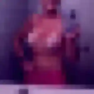 Jennifer, 42 ans, connectée à Saint-Arnoult-en-Yvelines pour une rencontre coquine