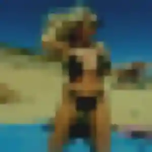 Photo exclusive de Kadja, 23 ans à Saint-Aubin-Celloville - plan discret