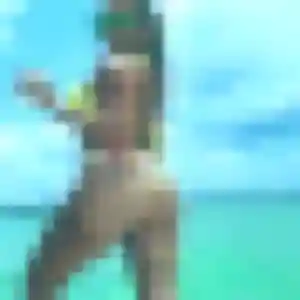 Nassira, 31 ans, en ligne à Saint-Barthélemy pour une rencontre coquine