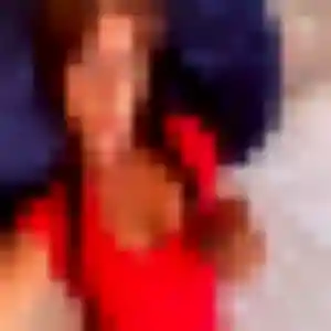 Célestine, 33 ans, dispo pour plan cul à Saint-Baudelle