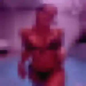 Photo exclusive de Adjoua, 27 ans à Saint-Bauzile - plan discret