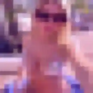 Awa, 41 ans, en ligne à Saint-Carreuc pour une rencontre coquine