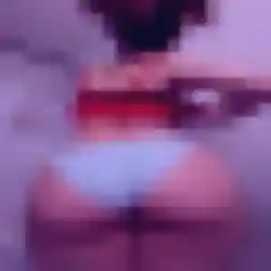 plan cul à Saint-Cyr-sous-Dourdan : photo de Aminata, 44 ans - inscription gratuite