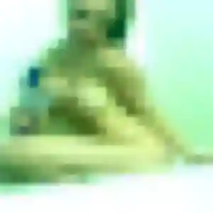 Élise, 37 ans, connectée à Saint-Denis-de-l'Hôtel pour une rencontre coquine