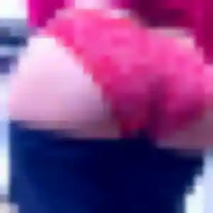 Photo sexy de Akouavi, 30 ans à Saint-Denis-de-Pile - plan discret
