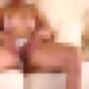 Oluchi, femme de 23 ans veut plan cul à Saint-Denis-lès-Bourg