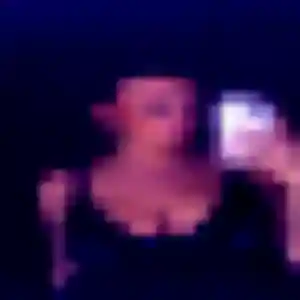 Photo de Isatou à Saint-Éloi (37 ans) - plan cul discret