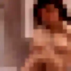 Delphine, 27 ans, connectée à Saint-Fulgent pour une rencontre coquine