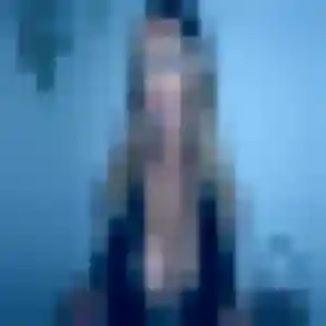 Téning, 32 ans, en ligne à Saint-Geniès-de-Comolas pour un plan cul