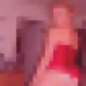 Noëlla, 22 ans, connectée à Saint-Hilaire-de-la-Côte pour un plan cul