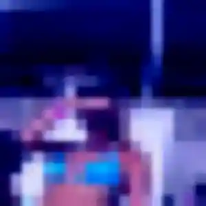 Photo privée de Rokia, 28 ans à Saint-Jean-d'Elle - rencontre coquine