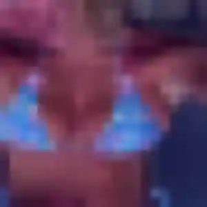 Héloïse, 30 ans, connectée à Saint-Jean-de-Daye pour une rencontre coquine