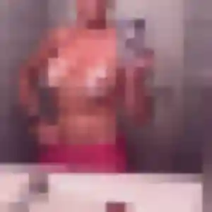 Photo de Akua à Saint-Jean-de-Marsacq (24 ans) - plan cul discret