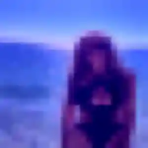 Photo exclusive de Rehema, 37 ans à Saint-Jean-le-Vieux - plan discret