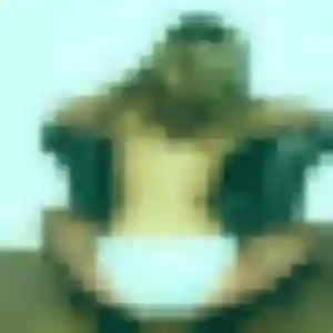 Akinyi, 29 ans, en ligne à Saint-Julien pour une rencontre coquine