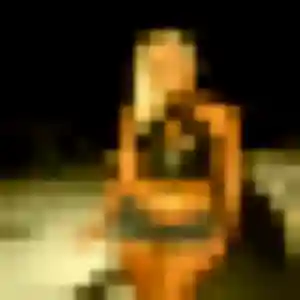Khady, fille de 22 ans cherche plan cul à Saint-Laurent-d'Andenay