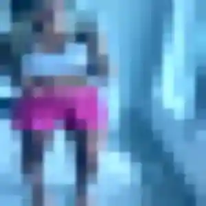 Rejoins Ursula, 22 ans à Saint-Laurent-d'Olt gratuitement
