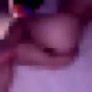 Stella, 22 ans, en ligne à Saint-Laurent-de-Gosse pour une rencontre coquine