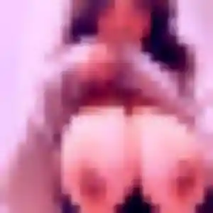Pénélope, 36 ans, en ligne à Saint-Laurent-de-Neste pour un plan cul